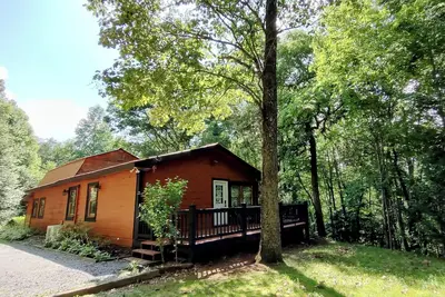 Image de Perfectly Imperfect Cabin, in forest near Blue Ridge. Relax and enjoy nature.