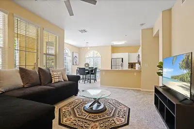 Image de Luxury 2-Bd/Ba Apt! 5 Mins to Disney! Angel Stadium! Honda Center! The Outlets!
