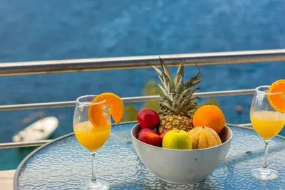 Image de Appartement de deux chambres prés de la plage Razanj, Rogoznica (A-22076-c)