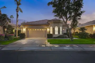 Image de Greater Palm Spring Home - Sunset Oasis W/Pool/sleeps 10