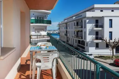 Emporda by Interhome