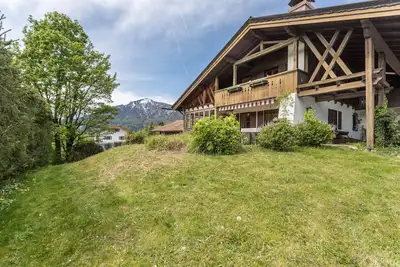 Image de Maison de vacances \"Mit Bergpanorama\" avec vue sur les montagnes, terrasse privée et Wi-Fi