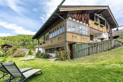 Image de Appartement \"An den Bergen\" avec vue sur les montagnes, terrasse privée et Wi-Fi