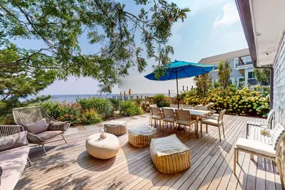 Image de Waterfront home with large decks, chef's kitchen, parking, & direct beach access