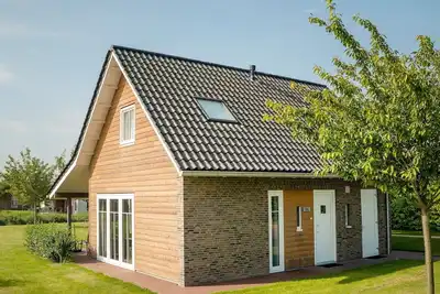 Image de Luxury holiday home with a sun shower and sauna that can accommodate up to 6 people