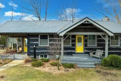 Image de Huron Coastal, Sauna, 2 King beds - Lakefront with Shared Access