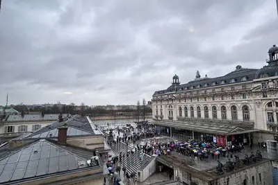 Image de 300m2 4br 4bath next to Musée d'Orsay with beautiful views of the Seine & Louvre