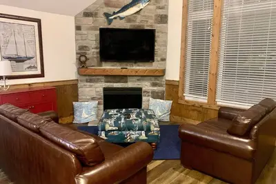 Image de Huge 4-bedroom cottage at Stormy Point. Near attractions. Family Friendly.