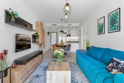 Image de Lovely first floor apartment, heating pool!