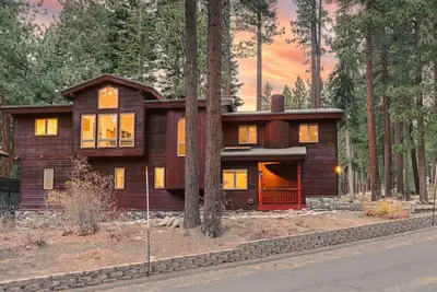 Image de Luxury Golf Mountain Retreat Next to Ski Resorts and Beautiful Lake Tahoe