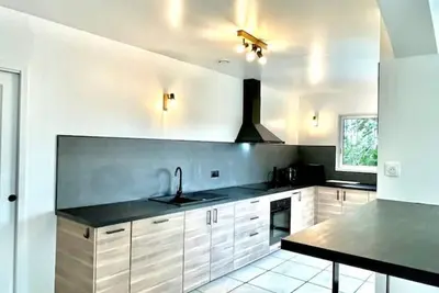 Image de Villa de 10 pers, 4 chambres avec 3 salles de bain, avec Spa extérieur