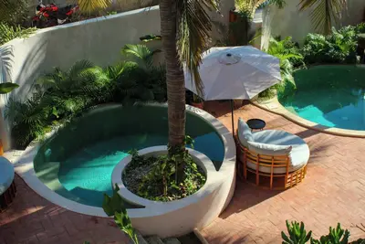 Image de 1 Min to Surf | Pools | Daily Clean | Starlink