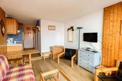 Image de 10m du centre station, étage -1, balcon, télévision, casier à ski, 25m², Tignes
