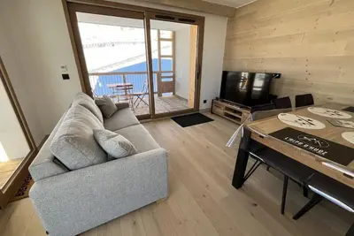 Image de Pied des pistes de ski, 2ème étage, piscine, balcon, télévision, casier à ski, 50m², Alpe d'Huez