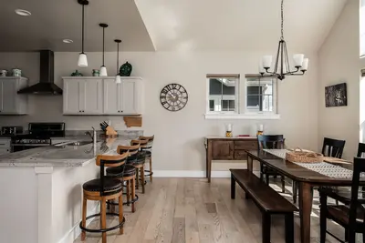 Image de Southbridge Cottage: Cozy and Modern Home