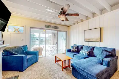 Image de Mallard Lakes townhouse in peaceful community with pool, hot tub, fishing pier