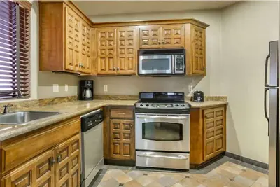 Image de Your Red Rock Getaway! Full Kitchen, Free Parking, Outdoor Swimming Pool!