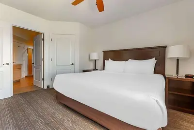 Image de Find Your Zen in Sedona! Full Kitchen, Swimming Pool, Free Parking!