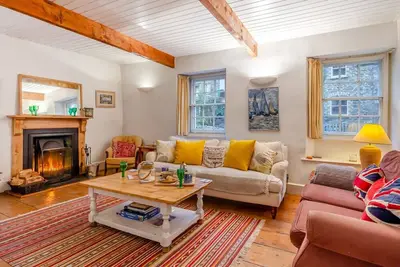 Image de Ball Cottage - Quatre Chambres Maison, Couchages 6