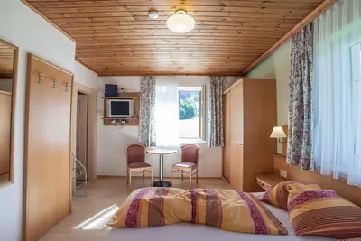 Image de Doppelzimmer mit Dusche\/wc, Ruhig - Pension Christophorus