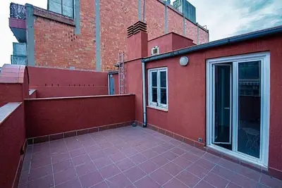 Image de Building With Several Apartments. Barcelona/Hospitalet Llobregat, 4 people per apt.
