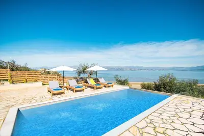 Image de Villa Katostrato Beach by Villa Plus