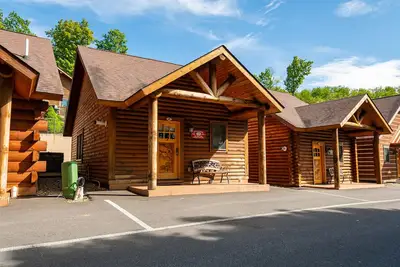 Image de Mountainside Cabin 42-Hot Tub, Dog Friendly