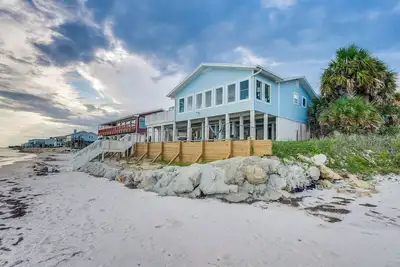 Image de Alligator Point Beachfront Home w\/ Private Hot Tub
