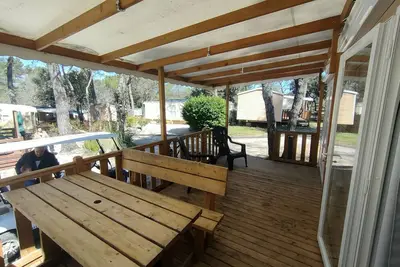 Image de Terre de Provence, Mobil-home camping 4*