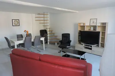 Image de Maison de village avec jardin, idéale pour des vacances en famille