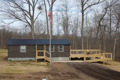 Image de Hysteria Hollow Cabin Rentals. \nPrivate Cabin Weddings available soon.
