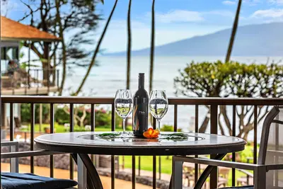 Image de Top floor ocean view 2bd condo