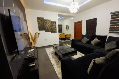 Image de Tastefully-Furnished One-Bedroom Apartment in Wuye, Abuja