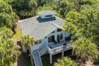 Image de Beachside Haven on Fripp Island |On Beach Access |Renovated Home at an Unbeatable Location