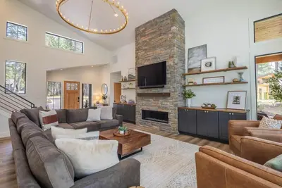 Image de Suncadia 5 Bdrm Ridge view Home Nestled in the Forest
