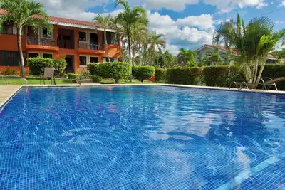 Image de Happy Oasis Second Floor Condo with Terrace