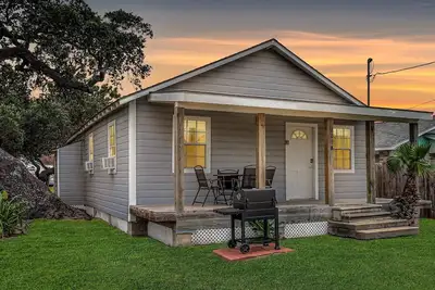 Image de Flirty Flamingo! Close to Rockport Beach, Restaurants and Shops