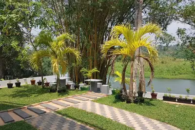 Image de Cozy bungalow fully furnished with 1 bedroom and WiFi, Ac in lovely Seeduwa