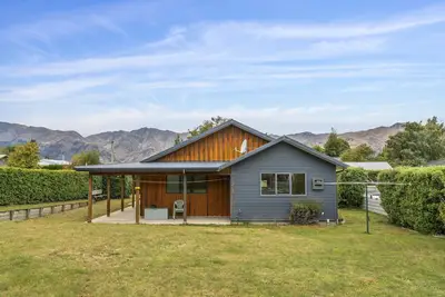 Image de Hāwea Delight - Lake Hāwea Holiday Home