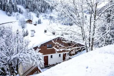 Image de Appartement dans chalet, 3 chambres & Mezzanine, belle vue & ski à pied