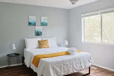 Image de Quiet Condo near Bolin Creek Trail & Close to Unc