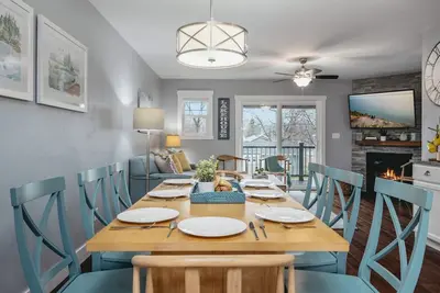 Image de The Marina 3bd Townhouse Downtown Beaches Wineries