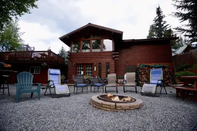 Image de Russian River House is located on the Kenai River, Cooper Landing Ak.