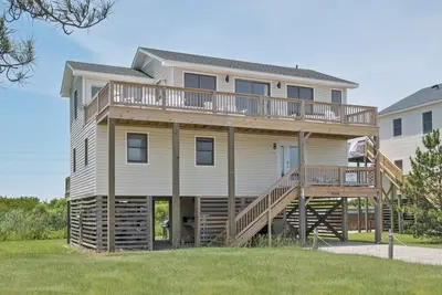 Image de Newly updated pet friendly home in South Nags Head!
