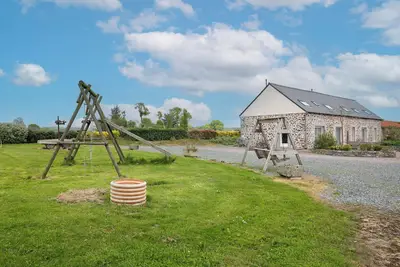 Image de Petite maison \"Gite Ville Marie\" avec terrasse privée, jardin partagé et Wi-Fi