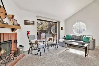 Image de Relaxing Restmoore Townhouse at Big Bear Lake