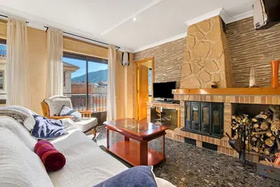 Image de Appartement 'Cal Guerrer' avec vue sur montagne, terrasse privée et balcon