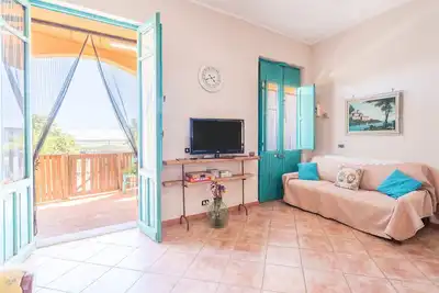 Image de Appartement \"Sara Home\" avec vue sur la mer, terrasse privée et Wi-Fi