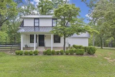 Image de Blue Ridge Farmhouse near Roanoke