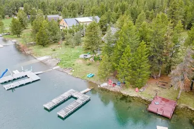 Image de Waterfront Loon Cottage | Private Boat Dock | Hot Tub